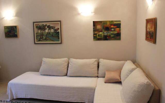 Adagio Theatre Apartment Split