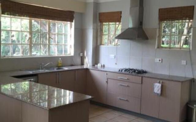 Miloski Suites