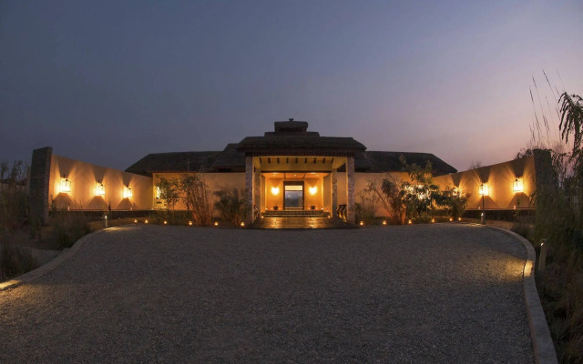 Meghauli Serai, A Taj Safari Lodge