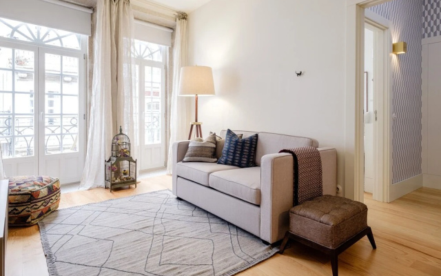 BOUTIQUE Rentals Flores Plaza
