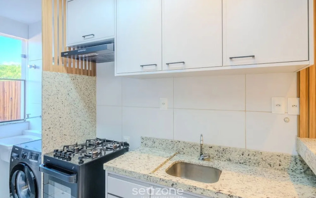 Apt w/ Pool and 2 Suites in Guarajuba Tra0014