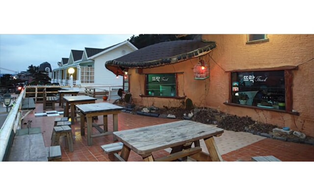 Yeongdeok Daekyung Pension