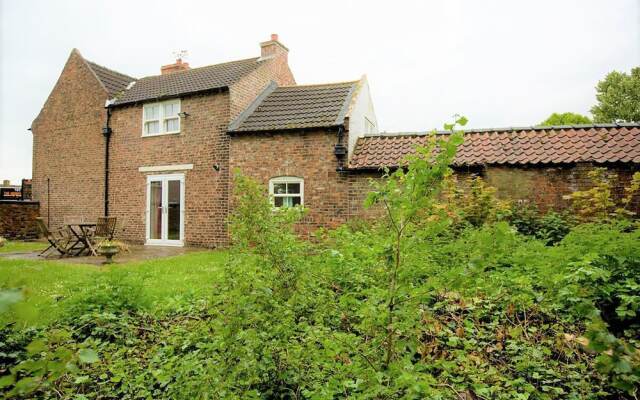 Stapleton/Parkgate Cottages