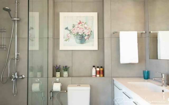 Beautiful and Spacious Apartment - Athens DownTown