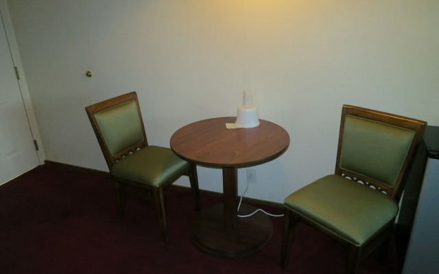 Bay City Inn