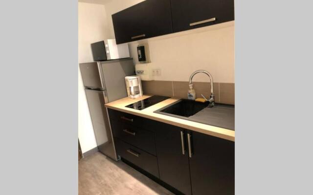 Superbe appartement climatisé à 3 min de la mer