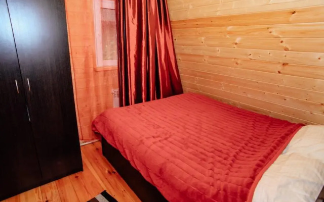 Дом Шалаш на Усе