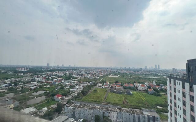 Tidy And Comfortable 2Br At Dian Regency Apartment