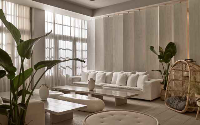 The Bay Hotel & Suites