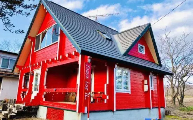 Tomy's Log House - Need Car