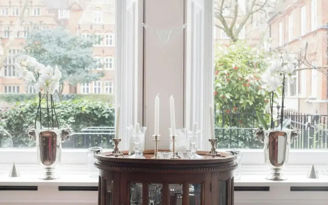 Courtfield Road II by Onefinestay
