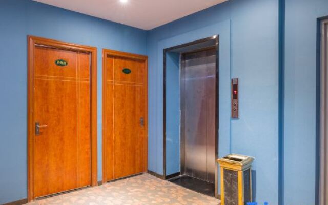 Yixiu Boutique Hotel (Guangzhou Huadu Square Metro Station RT-Mart)