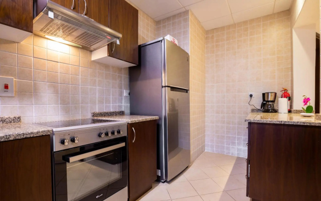 Luxury Villa Private Pool Disinfection Parking