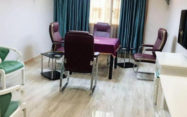 Guangzhou Minghao Hotel (Jiangxia Metro Station)