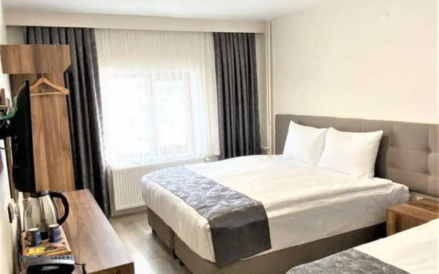 Zumrut Palas Hotel