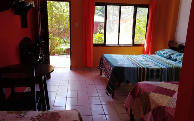 Hotel Mirador Villa Tunari - Hostel