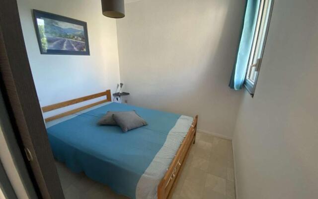 Appartement Le Grau-du-Roi, 2 pièces, 4 personnes - FR-1-250-233