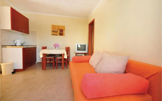Apartment Mimice with Sea View 381