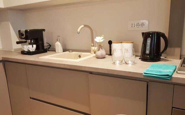 2 Bedrooms - Lovely Central Apartment