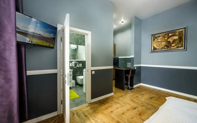 Home-Hotel Pushkinskaya 2-4-7