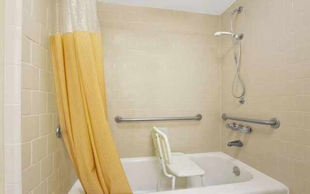 Days Inn Emporia