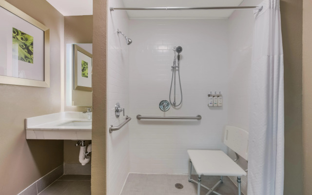 Staybridge Suites Chesapeake by IHG