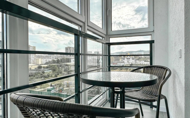 Апартаменты Монако 24 на Крылова 13 (185)