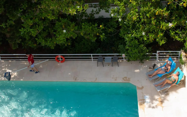 Stefanakis Hotel & Apartments