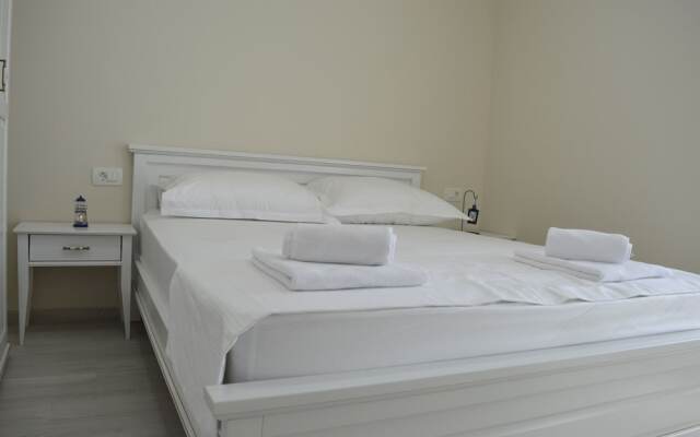 Apartments Jakov