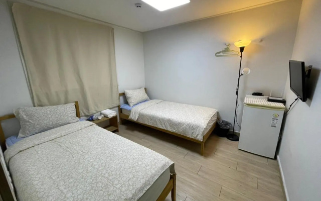 Twin Rabbit Guesthouse
