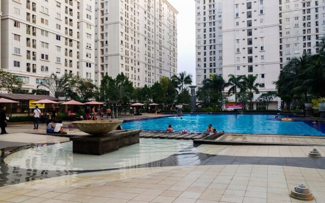 2Br Homey Green Palace Kalibata Apartment