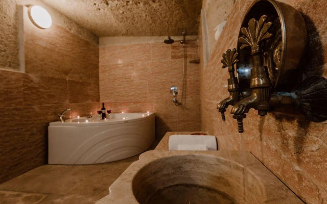 Ortahisar Cave Hotel