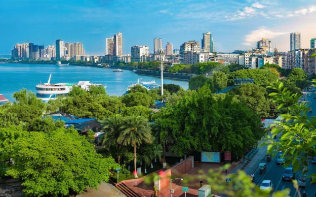 Atour Hotel Suining Chuanshan Railway Station