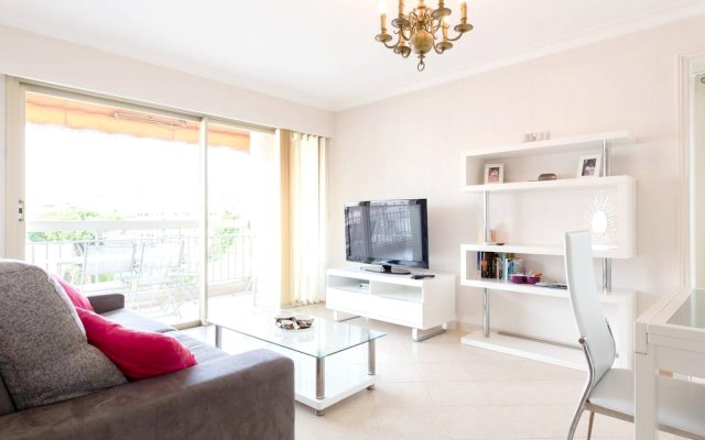 Apartment With one Bedroom in Cannes, With Wonderful City View, Furnis