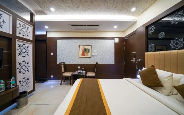 OYO Premium K R Puram