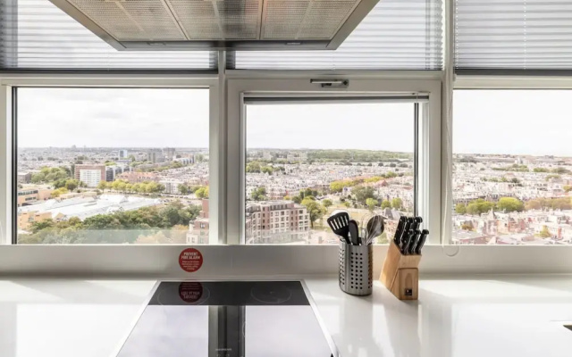 Comfortable Apartment With Panoramic Views