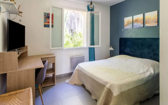 Beautiful Holiday Home With Swimming Pool