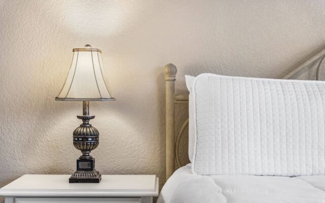 Cozy Family Resort Getaway