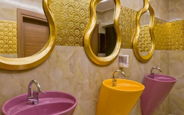 Albahir Deluxe Hotel