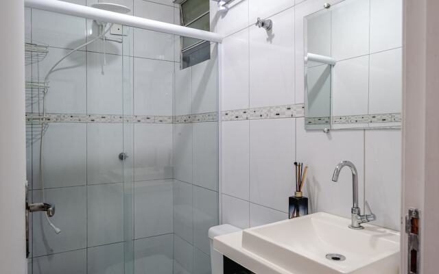 Studio 17Âº andar â€“ Excelente wifi + MetrÃ´ ao lado