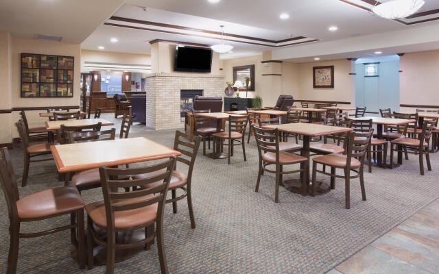 Holiday Inn Express Hotel & Suites Las Vegas by IHG