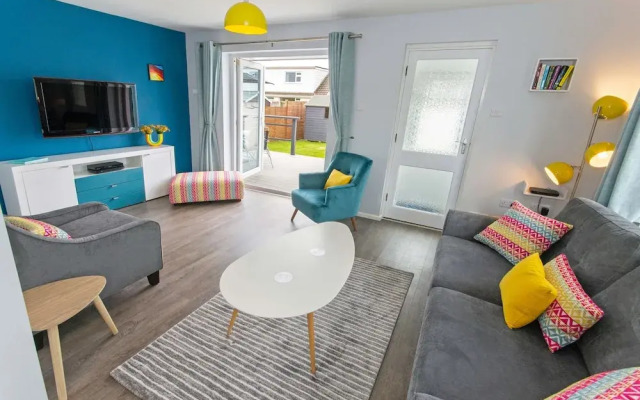 Sandbanks Sleeps 4 Beach Pass & 1 Dog
