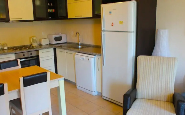 Terrace Life Palm Apart