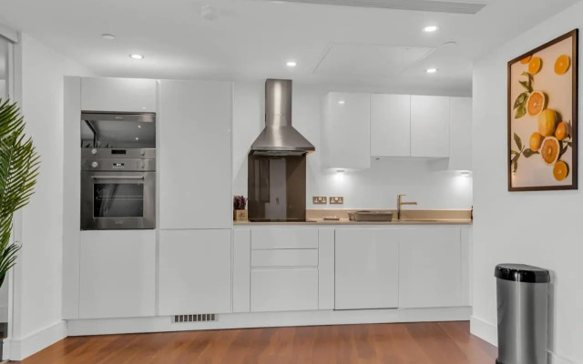 Talisman & Duckman Tower at Canary Wharf by MySquare