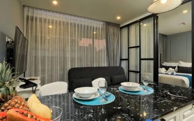 Modern Apartments Rooftop Pool 5 min to Surin Beach
