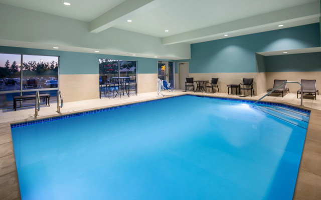 Holiday Inn Express & Suites Chico by IHG