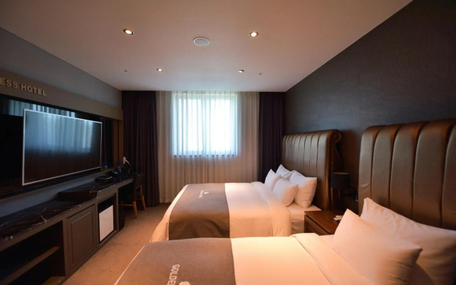 Golden Business Hotel