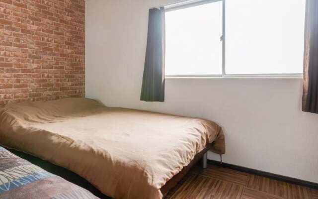 Senbonkita Terrace House