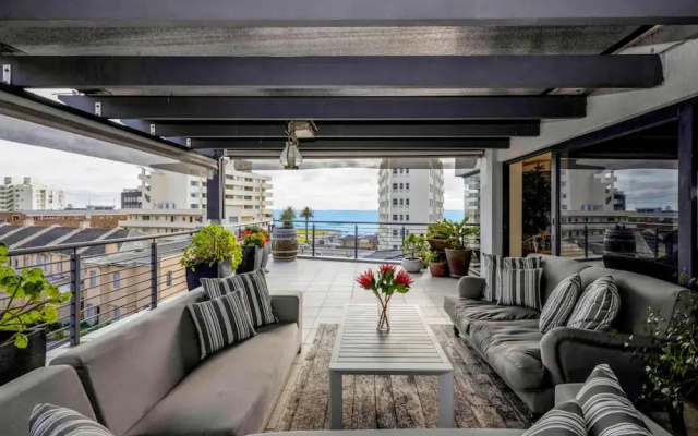 1 Bedroom Apartment by the Ocean