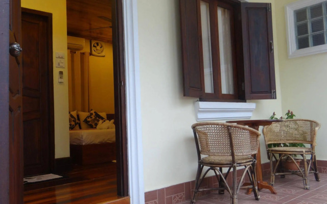Villa Somphong